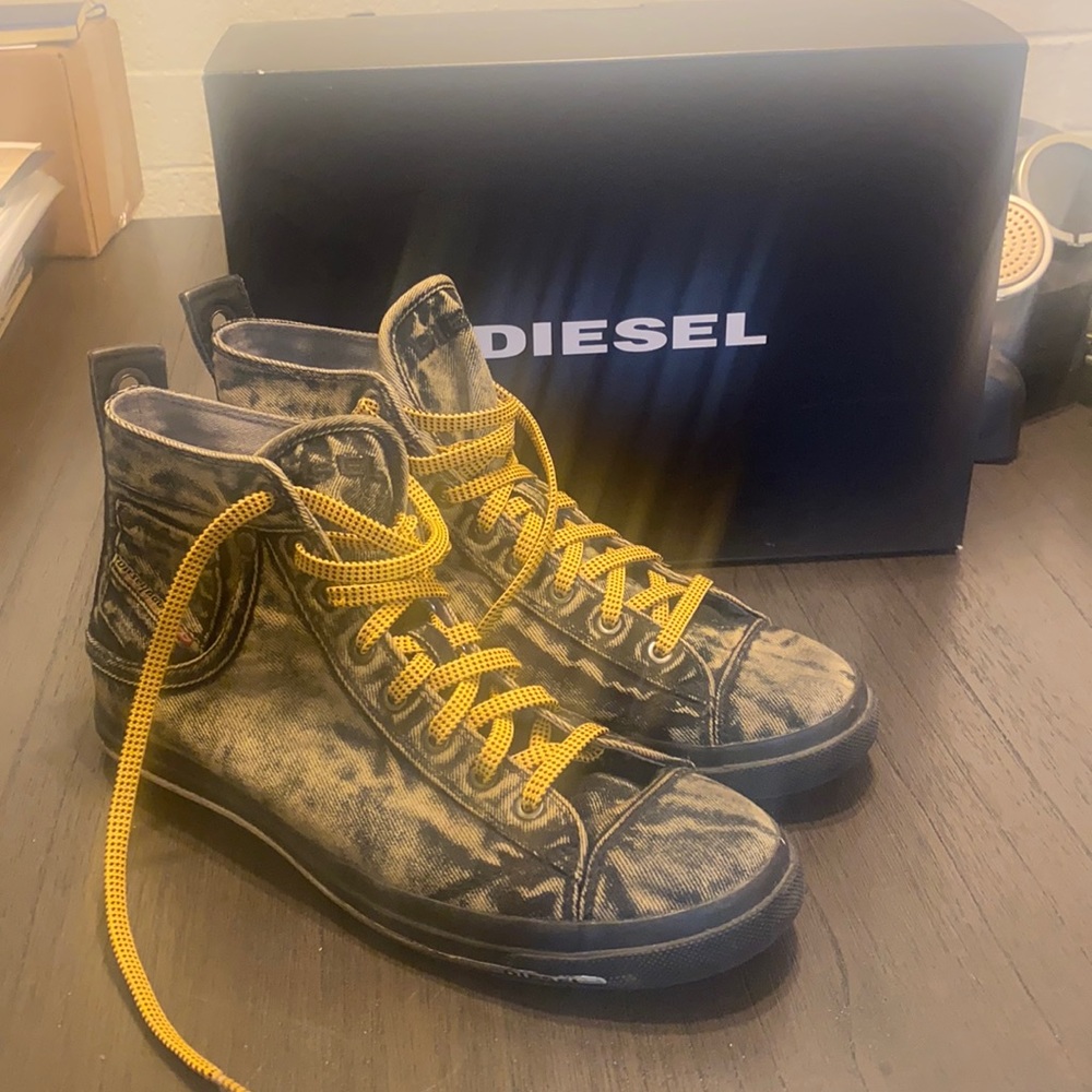 Awesome Diesel exposure shoes